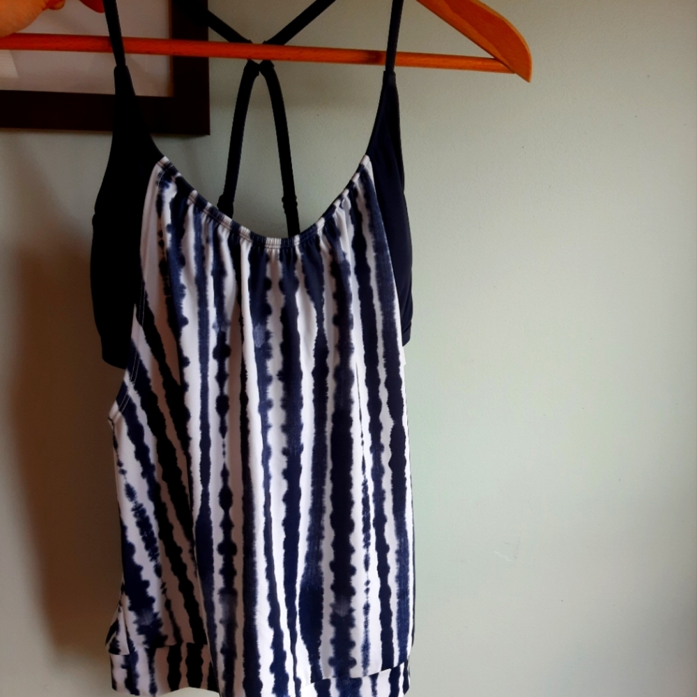 Athleta Swim Top 34D